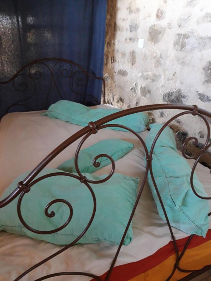 Appartamento Nid De Poussins Vaumeilh Esterno foto